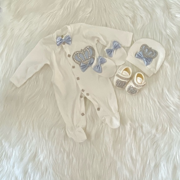 Other - Baby prince set